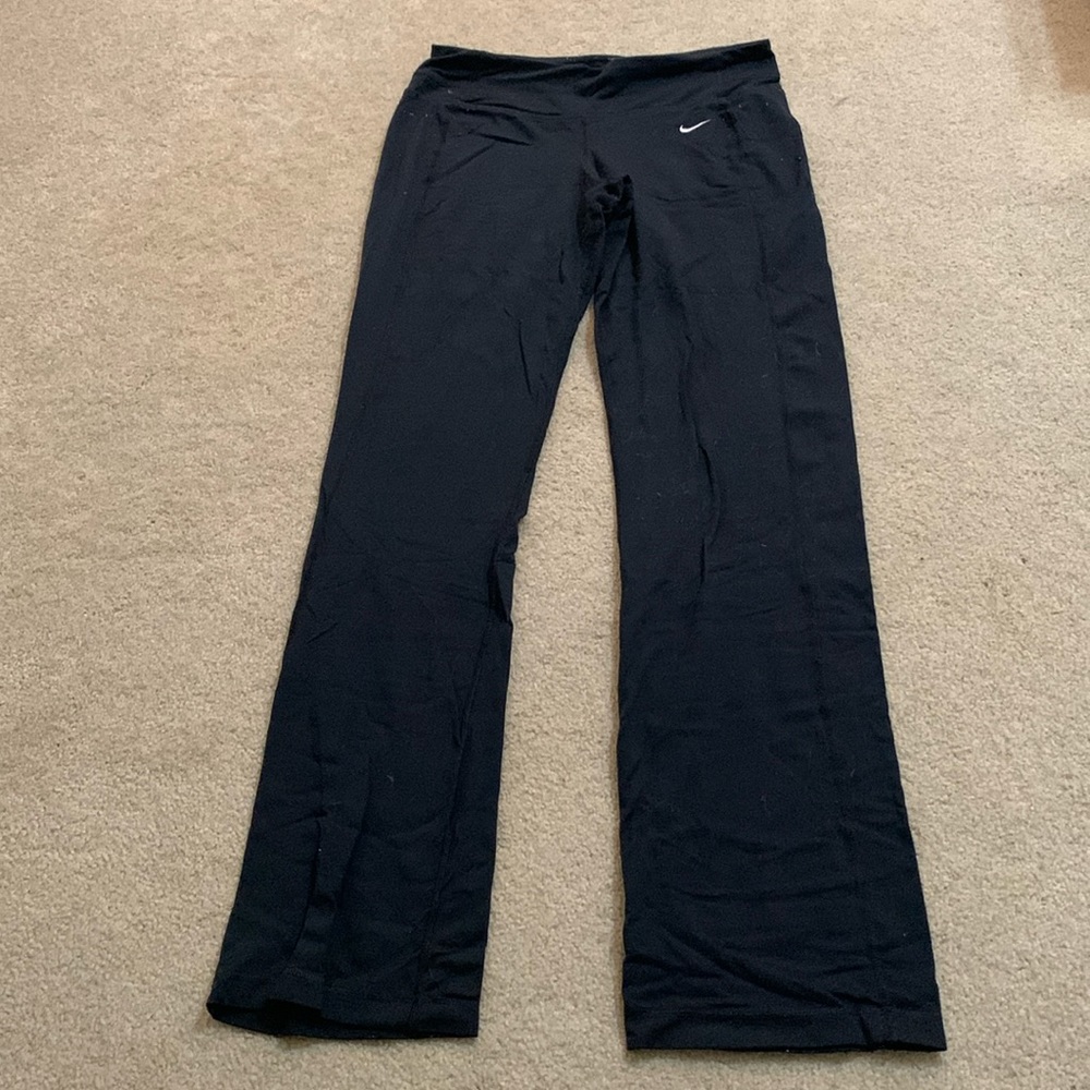 Nike Dri-Fit Bootcut Leggings